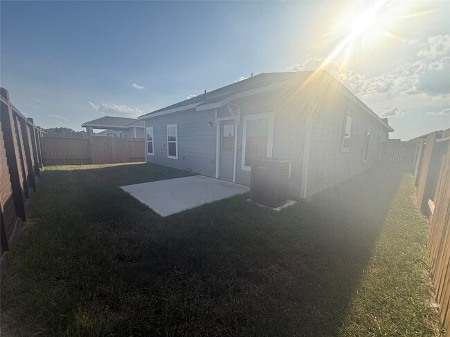 Photo - 15862 Berry Hl Dr