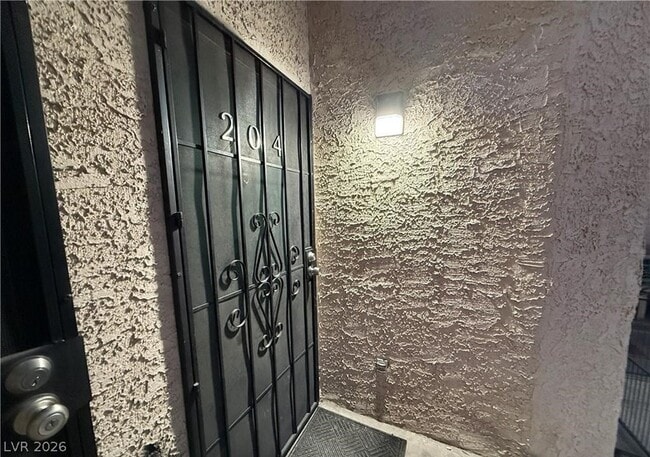 Photo - 460 Elm Dr Unit 204