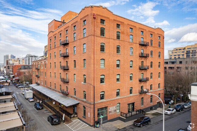 Chown Pella - Chown Pella