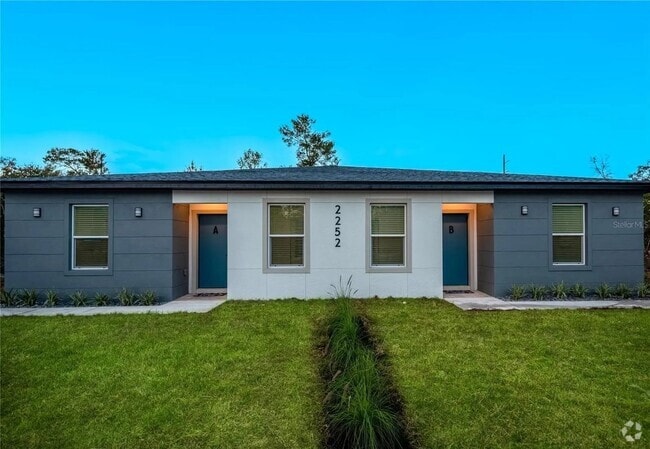 Building Photo - 2252 Fernwood St Rental