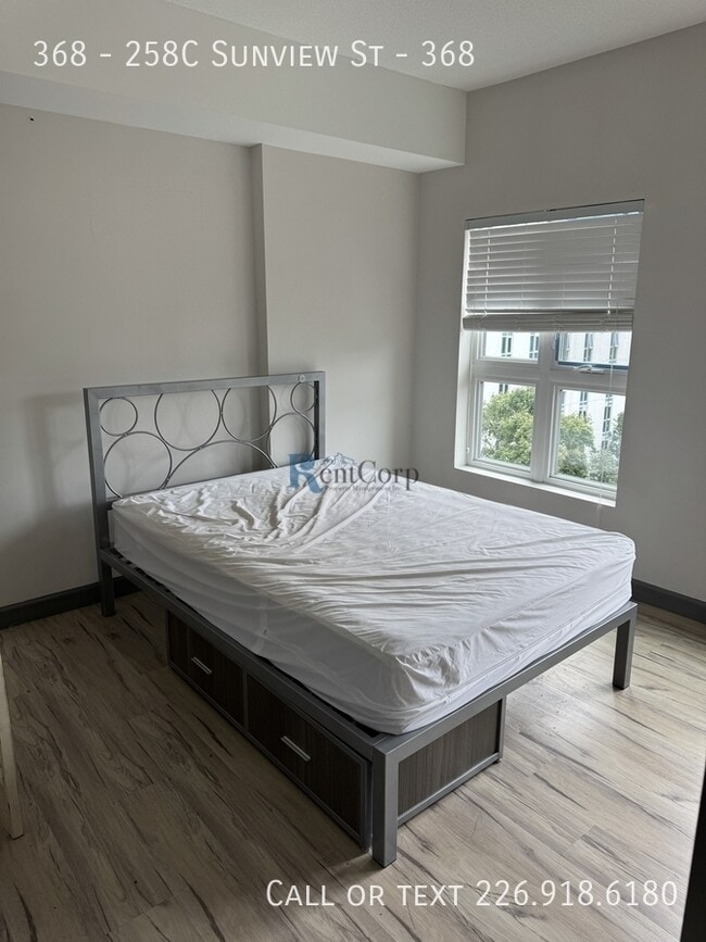 Photo - 258C-258C Sunview St