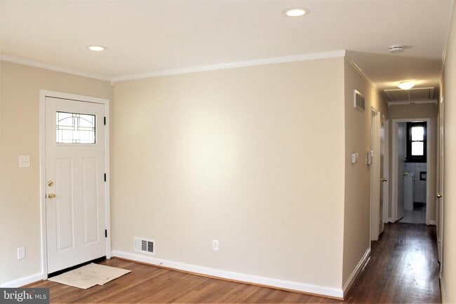 Building Photo - 4712 Topping Rd Rental