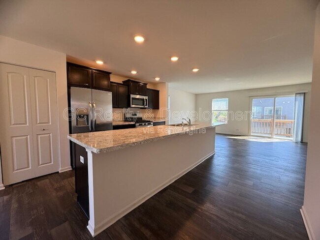 Photo - 2372 Upland Rd