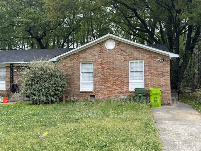 Building Photo - 2217 Apple Valley Rd Unit B Rental