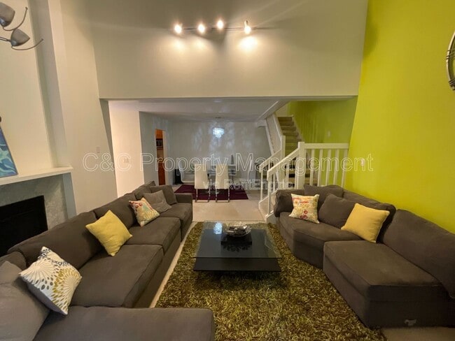 Photo - 765 N Rengstorff Ave Unit 8