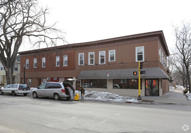 Photo - 2401 Dupont Ave S