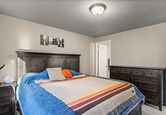 Master - 6102 Crown Crest Ave