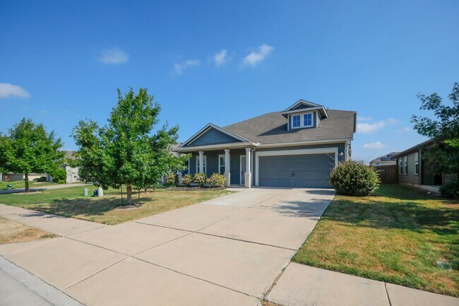 Photo - Modern Comfort Meets Space – Updated 4 Bed... Casa