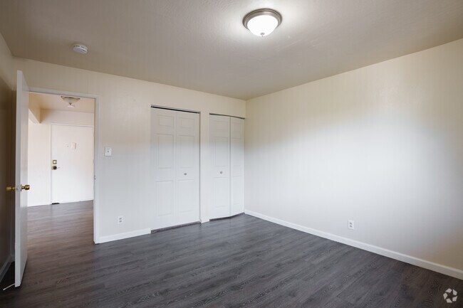 1BR, 1BA - 625SF - Bedroom