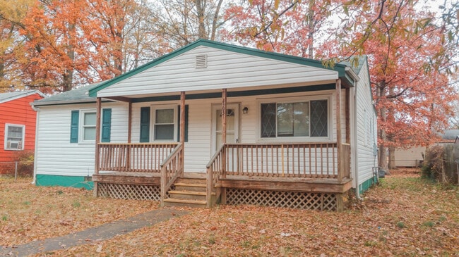 Building Photo - 2303 Maclin Cir