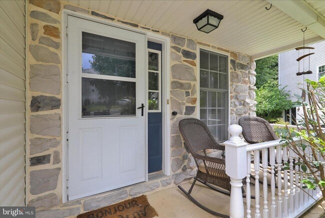 Photo - 53 Heron Rd