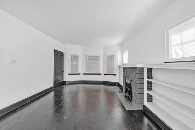 Photo - 3058 E 116th St Unit UP