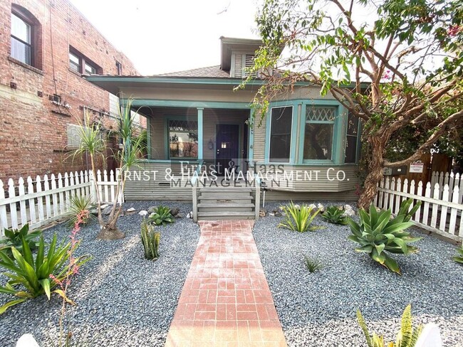 Lovely 2 Bedroom House Just Steps From Fin... - Lovely 2 Bedroom House Just Steps From Fin...