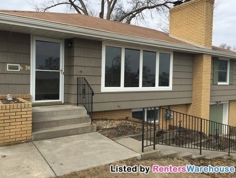 Building Photo - Available now - 4 bed 2 bath home in Richfield!