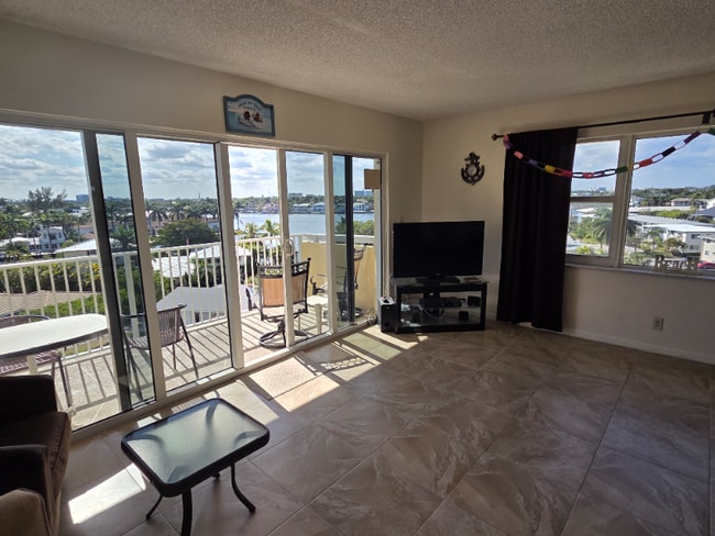 Photo - 1200 Hibiscus Ave Unit 608