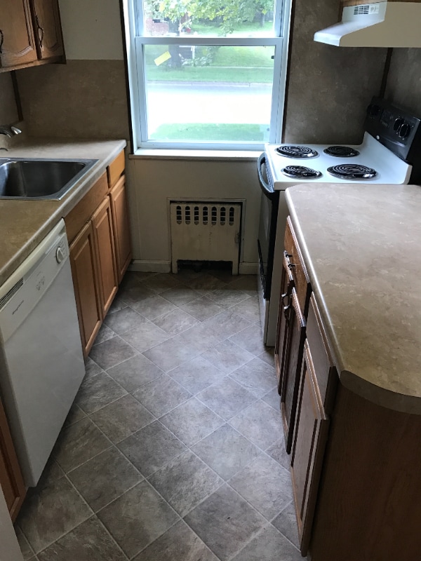 Photo - 211 Easterly Pkwy