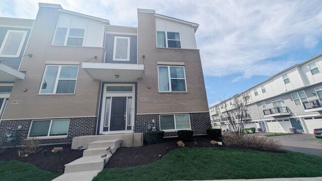 Building Photo - 29W730 Cambridge Ct