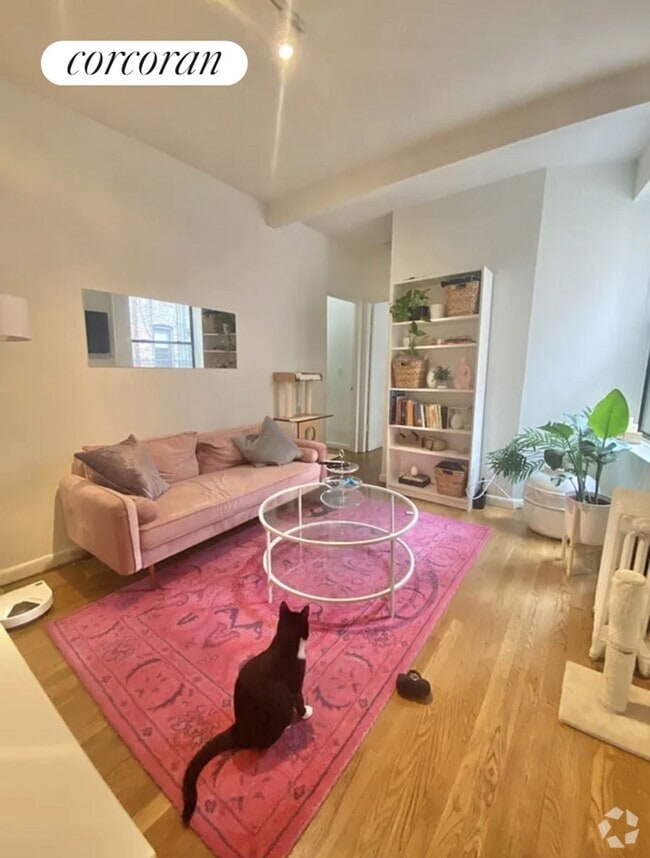 Building Photo - 1229 1st Ave Rental