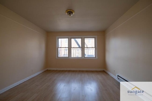 Photo - 1801 E Lombard St