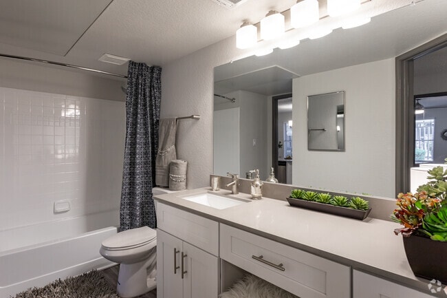 2HAB, 2BA - 950 ft² - Pacific Bay Club