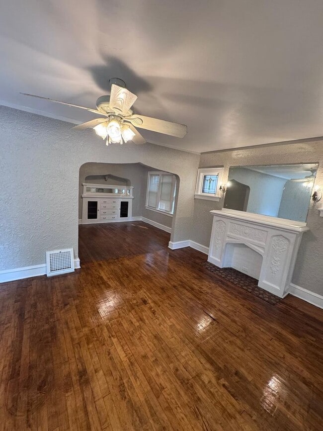 5328 N 35th St Unidad 5328 N 35th St