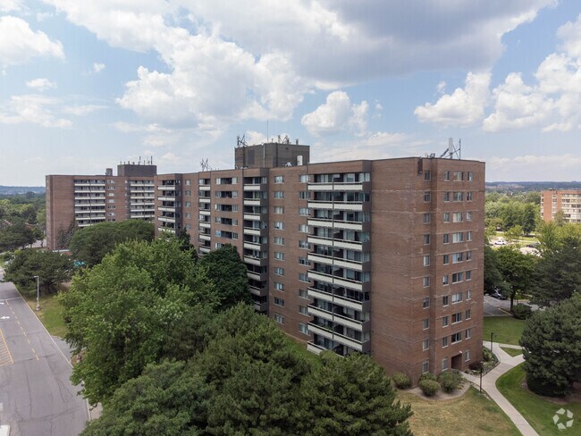 Photo - Richmond Hill Apartments