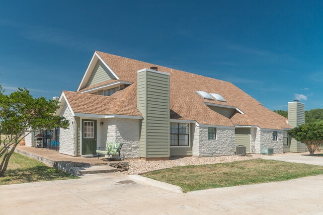 Property Exterior - 200 Butler Ranch Rd Unit Apt 3C