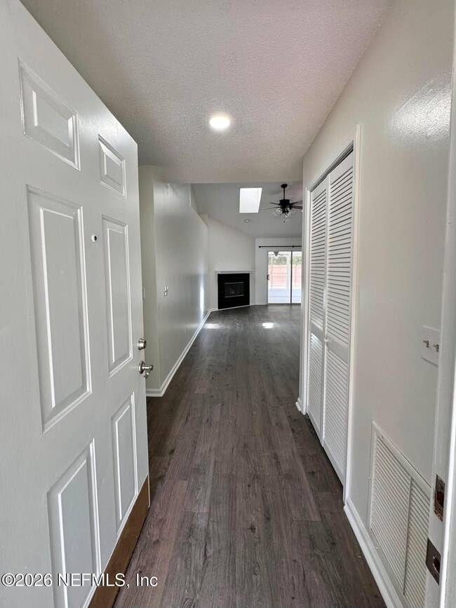 Photo - 8250 Lakemont Dr