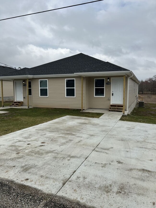 Photo - 714 Columbus St Unidad 714 N Columbus Street -  B