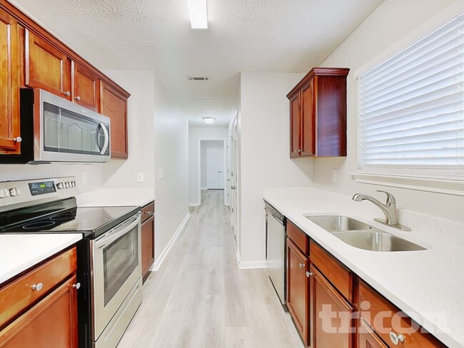 Photo - 60 Camden Pl