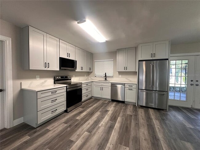 Photo - 1131 Robin Hood Ct