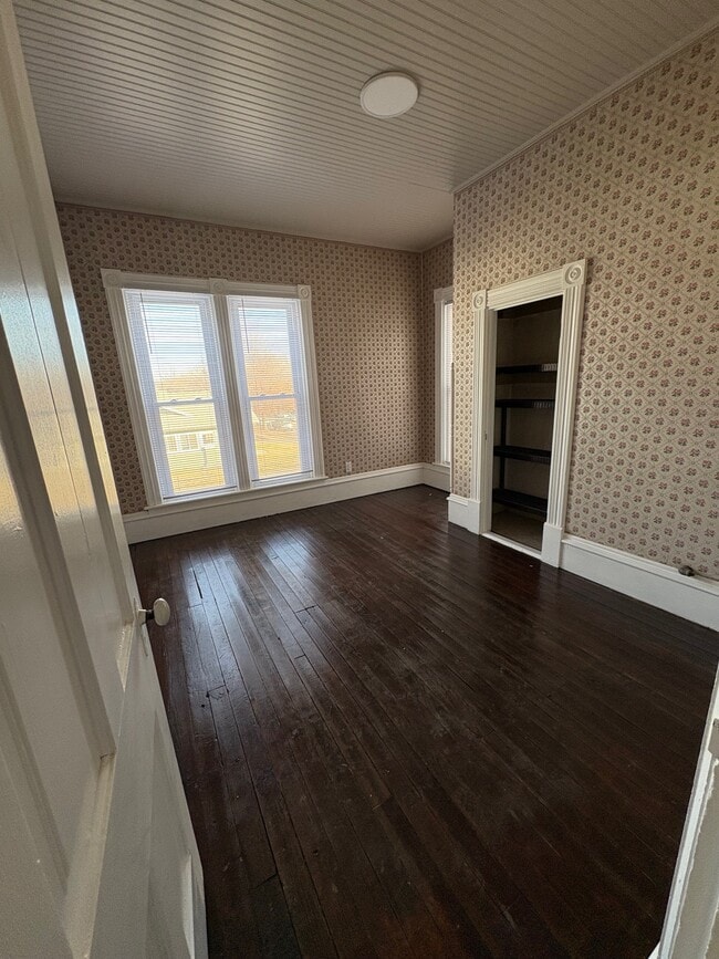 Photo - 229 N Washington St