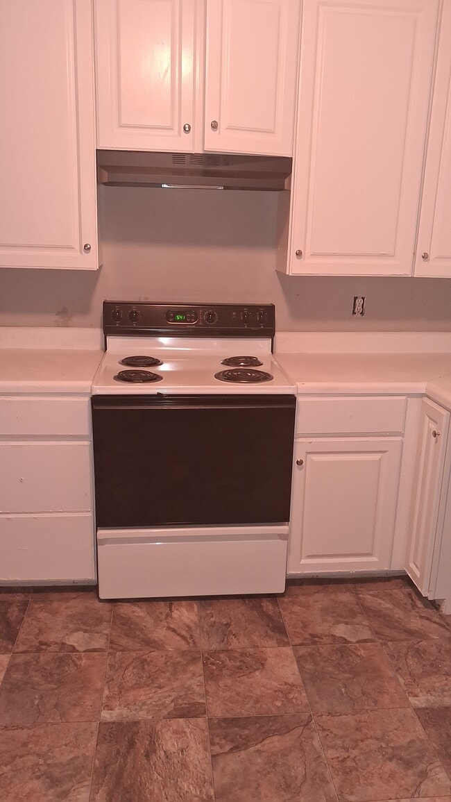 Photo - 2557 Delano Dr