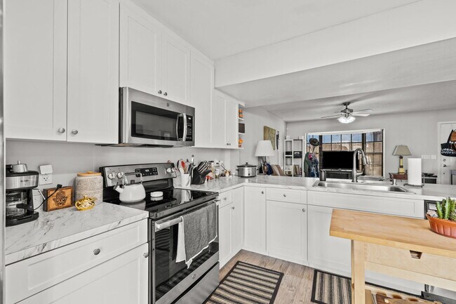 Apartamentos en Albany | Tampa, Florida | Cocina - Albany Townhomes