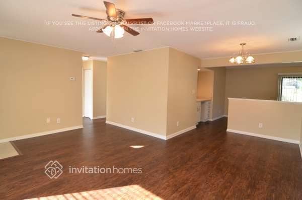 Photo - 2417 Devonwoode Pl