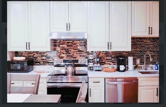 Photo - 19 Hazleton St Unit 1
