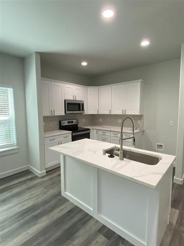 Photo - 505 W Walker St