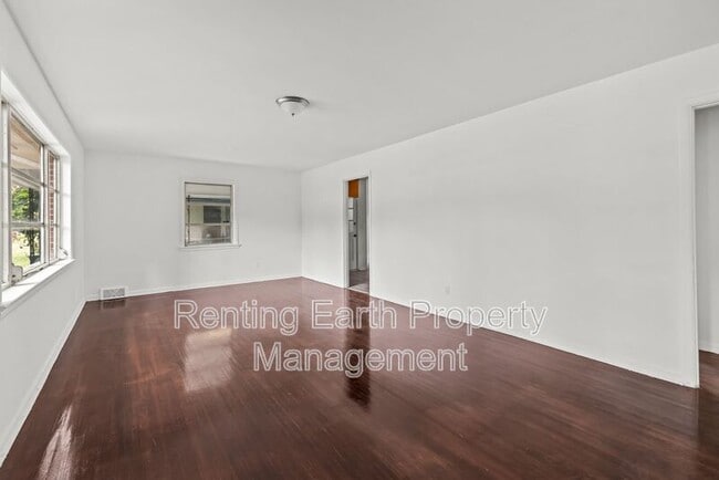 Photo - 1133 Woodslee St