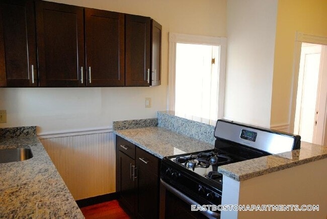 Photo - 119 Lexington St Unit 3R