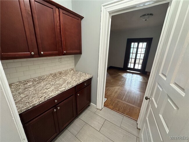 Photo - 352 Bryant St