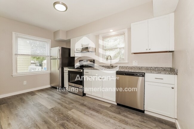 Photo - 1276 Crestview Ave