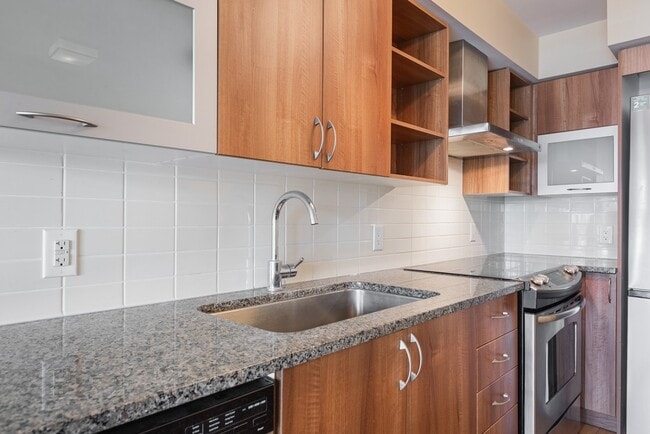 Photo - 1 Michael Power Pl Unit 318