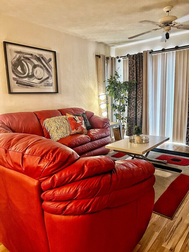 Photo - 4420 Eaves Ln