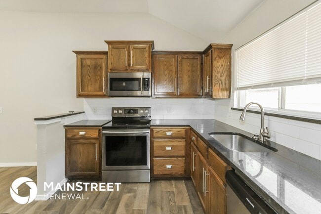 Photo - 261 Cambridge Dr