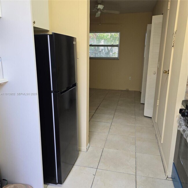 Photo - 12900 SW 81st St Unit 0
