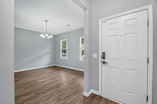 Photo - 1716 Indaba Way