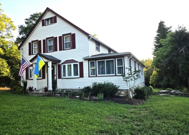 Building Photo - 183 Milltown Rd