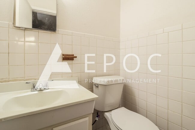 Photo - 205 Loch Lomond Dr