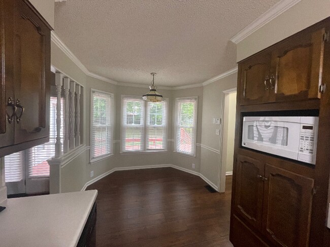 Photo - 1400 Courtland Dr