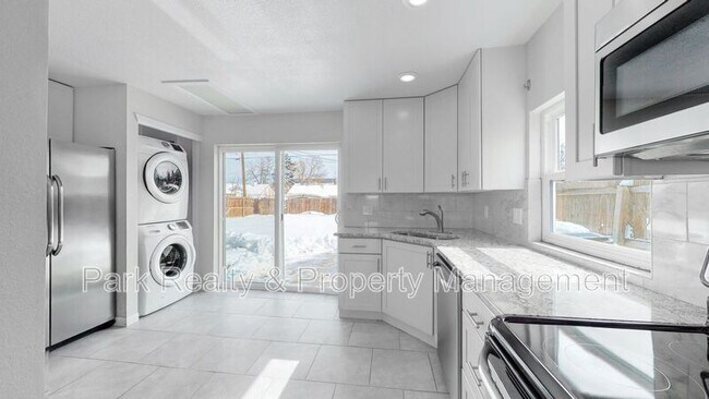 Photo - 1770 Willow St